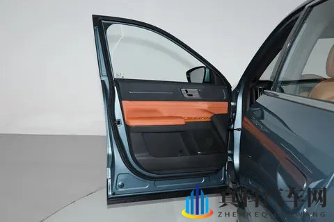 配电磁悬挂+中控大屏，1499万的捷途X70L实力如何？-3