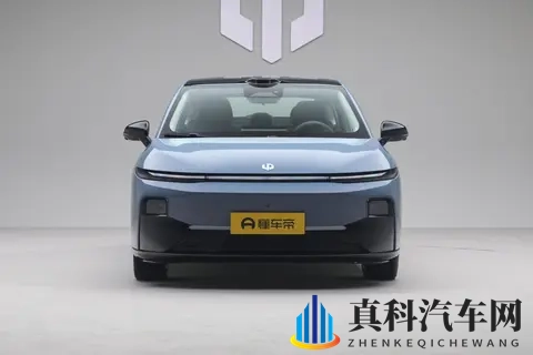 售价898万起+2735mm轴距，高配车型还配激光雷达，零跑B01香吗？-1