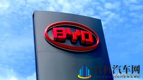 JuliaAnn顶级贵妇办公室：都市贵妇办公室揭秘：奢华汽车品鉴之旅-2