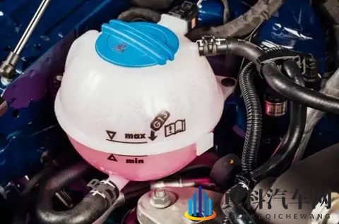 逼理想主动召回一万台MEGA的，为什么是小小的冷却液？-1