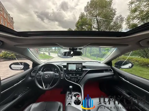 12万多拿下准新丰田凯美瑞，家用代步好选择！-1