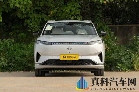 试驾eπ008五座版:让全家人都满意的家用车,到底什么样?-2