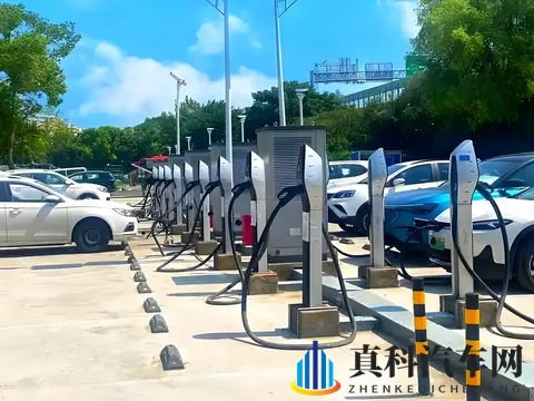 济南明确新能源汽车收费规范:充电服务费与电费外不得加收停车费-3