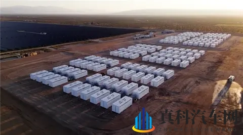 白丝袜子 扒开美女内衣的app:揭秘隐私,白丝袜下隐藏的秘密,内衣APP引热议-3