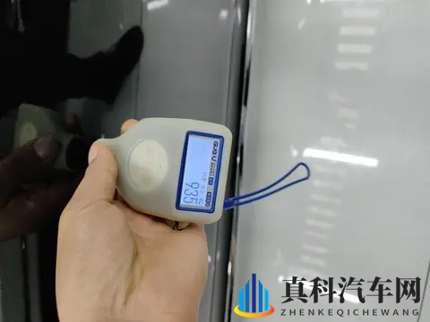 六年奔驰E级,17万多体验行政级座驾,商务家用都合适-3