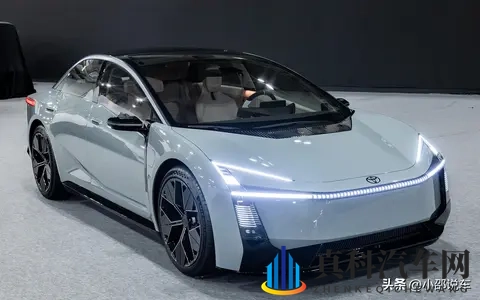 卡罗拉变了,丰田急了,家轿战场要洗牌!-3