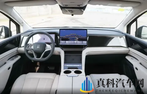 26款比亚迪夏上市,价格下调配置缩减,是好是坏?-1