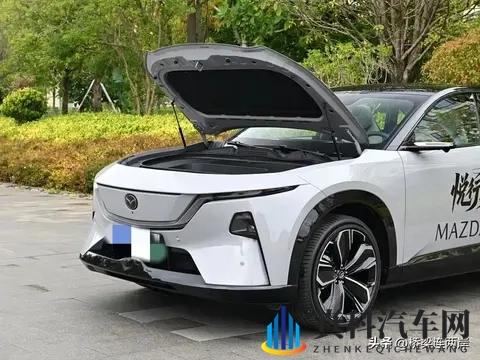 马自达EZ-6降价冲击波：600km续航卖1199万，操控王炸还是噱头？-1