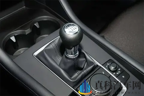 手动挡车主自述:卖掉手动挡换成自动挡后,才明白的3个道理!-3