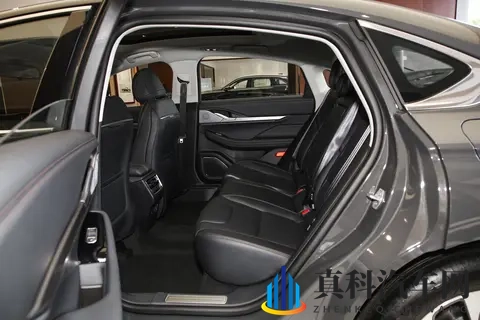 林肯Z购车终极指南：全系配置差异解析，精准选车不踩坑！-3