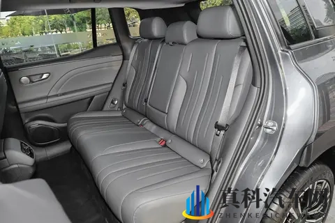 均衡者AION i60增程版，解决增程痛点-2