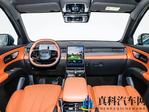 全新换代 奇瑞瑞虎8首发：双前脸设计+高通8155芯片加持-1