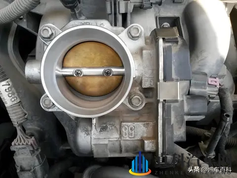 玻璃升降叫揺玻璃?踩油门控制的是进气量,为什么不叫踩气门?-1