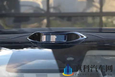 预算10万左右买纯电轿车，为什么推荐零跑B01？-3