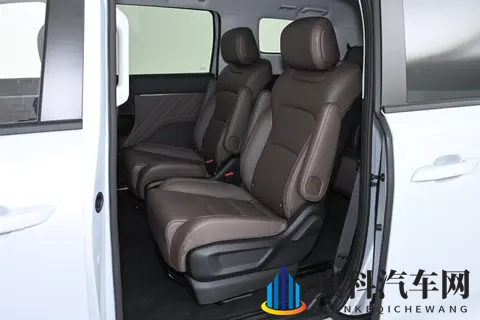 家用MPV推荐!大空间、真7座、双独悬,续航超500公里-1