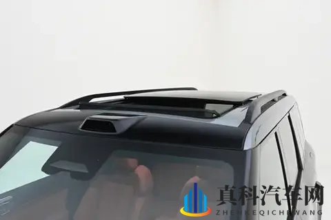 方程豹钛7实测：家庭出行“空间魔术师”，解决家庭用车痛点-3