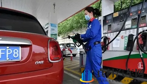 燃油车还能撑多久?内行人直言:油价,才是决定其命运的最后关键-3