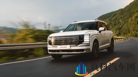 被称 “韩国大揽胜”！帕里斯帝实测：过坎不颠，第三排不挤人-1