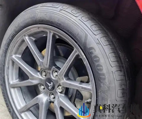 从胎噪困扰到极致静谧:我的Model 3换装固特异e锐乘实录-1