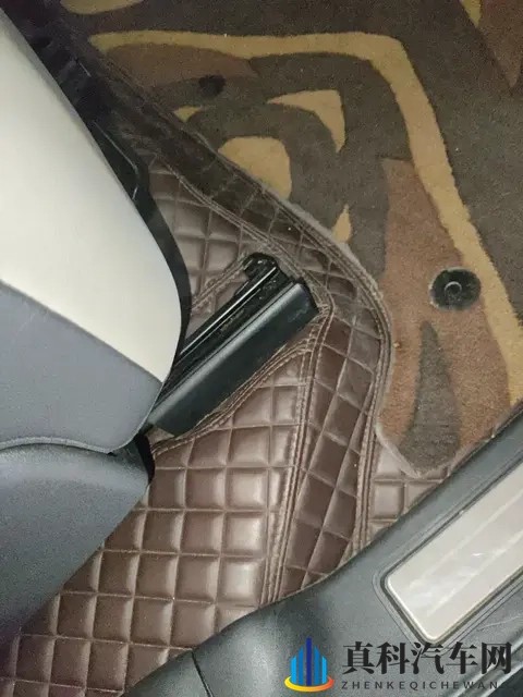 40万拿下21年路虎发现，57万公里，圆你豪华SUV梦！-1