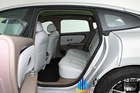 15万内拿下高配智电家轿：小鹏MONA M03与长安启源A06，如何二选一-3