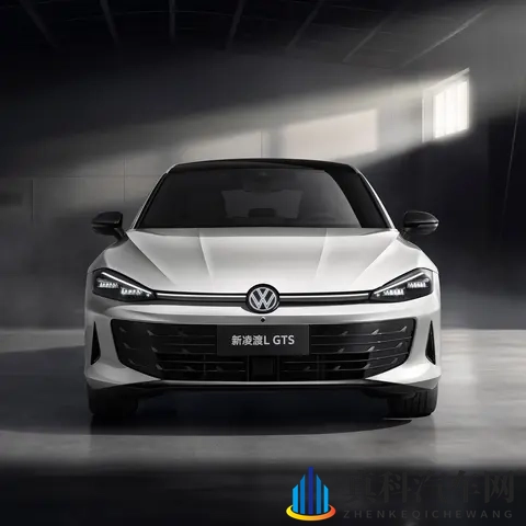 按摩师添我做爰全过程偷拍：按摩师偷拍顾客私密行为全程记录-1