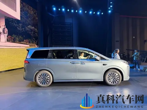 增程车能用纯电跑500km？零跑D19的致敬到超越之路-1