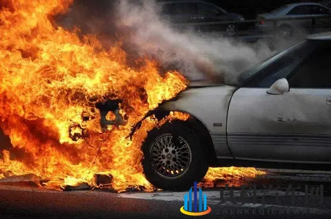 【眼观】99%的车主还考虑买纯电动车，燃油车回不去了？-3