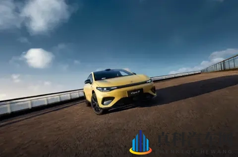 新款零跑Lafa5开启预售,预售价1058-1318万元-2