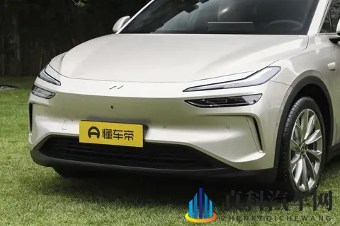 纯电续航218km，2026款比亚迪夏限时19.68万起-1