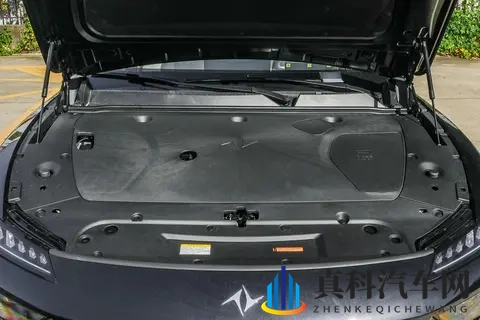 试驾东风奕派 eπ007+:颜值吸睛、操控够劲,智能还懂我-3