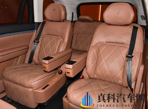 华为智选车再添猛将！全新SUV搭载鸿蒙40，续航超1200公里-2