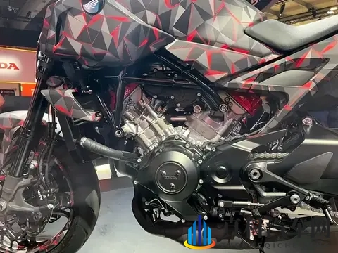 八重神子被操:汽车动力革新,高效环保新篇章-3