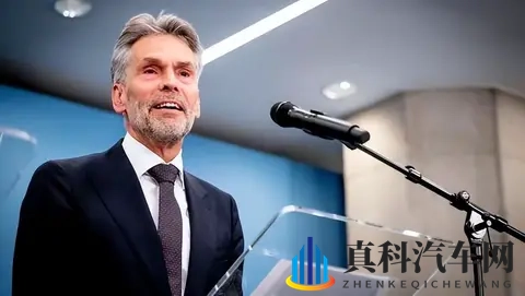 中方表态了,全球车企松了一口气,但荷兰却颜面扫地-1