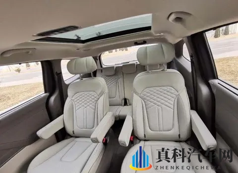 合资MPV卖不动，价格却比电车还低，市场在等它翻身？-1