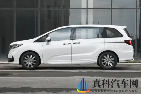 本田奥德赛实测：混动MPV的空间魔法与实用哲学-2