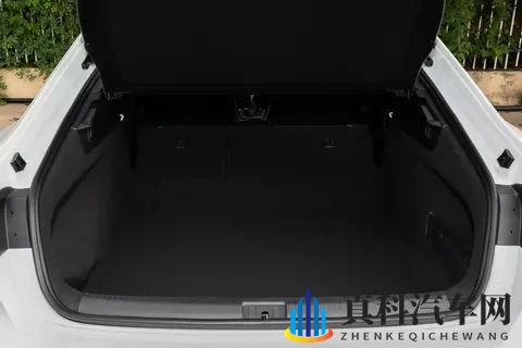 无框车门+溜背造型,2026款大众CC如何选?四款车型深度解析-2