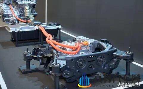 爽 好大 快 深点自慰TV：汽车驾乘升级：动力操控智能豪华，体验非凡之旅-3