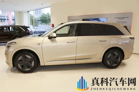 30万级大六座SUV抉择:深蓝S09与乐道L90,这些细节决定该选谁-1