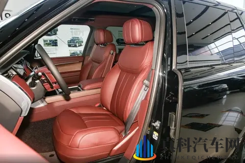 经典永不过时？揽胜外观设计相对“保守”，动力稳重而强劲-1