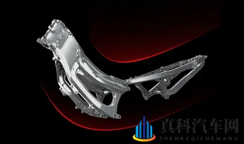 钱江900三缸ADV和600双缸踏板车正式曝光!-2