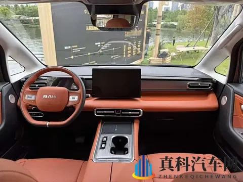 北汽锐胜M8将于11月5日预售!四种动力类型_中大型MPV-3