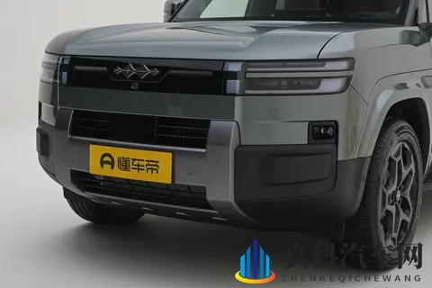 比亚迪方程豹钛7：1798万起，空间大、续航长，还省油？-2