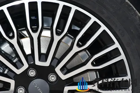 普通家庭选车记：2026款领克09四驱探索版，让我心动了-3