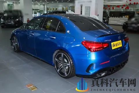 奔驰A级AMG两个版本有啥区别，应该怎么选？-1