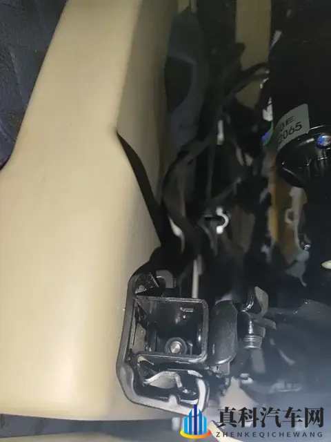 准新一手别克GL8,宜商宜家,陆尊驾享舒适行!-1