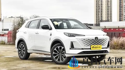 颜值智能双升级？实探新款CS55 PLUS插混版-1