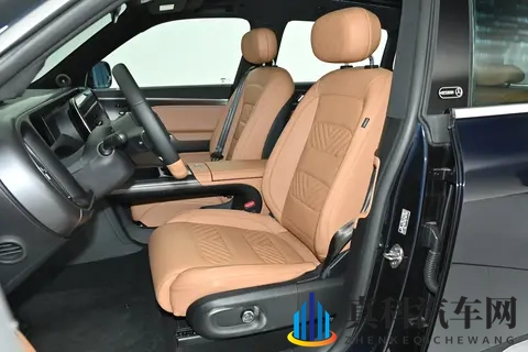 新车：奔驰操刀设计+吉利雷神20技术赋能的插混SUV，实力如何？-1