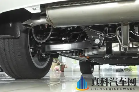 1398万元起！230km超长续航+四驱，这款插混SUV很适合家用-2