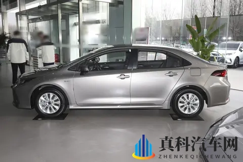 选车丨要外观时尚油耗低，卡罗拉是较好选择吗？全方面试驾评测！-1